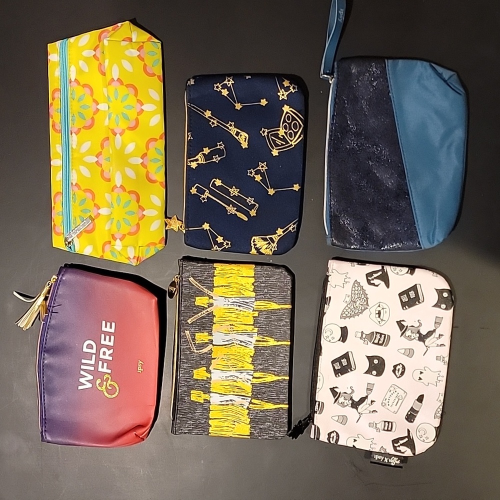 Small bags / cases